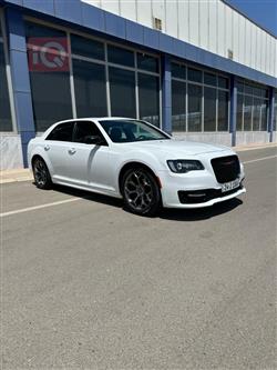 کرایسلەر 300